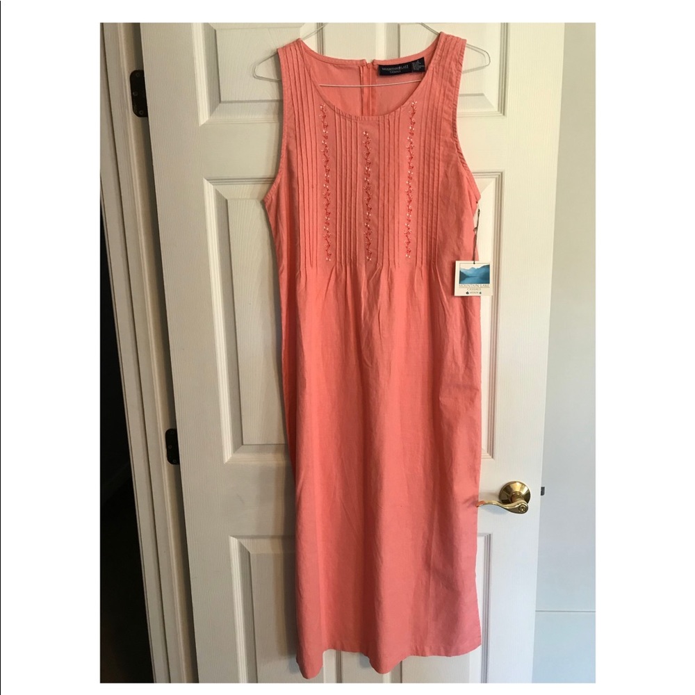 Pink Mid-length Dress with Embroidery